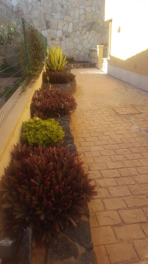 Beautiful, Spacious Villa, Heated Pool, Sleeps Eight, With Quality Furnishings Caleta De Fuste Exterior foto