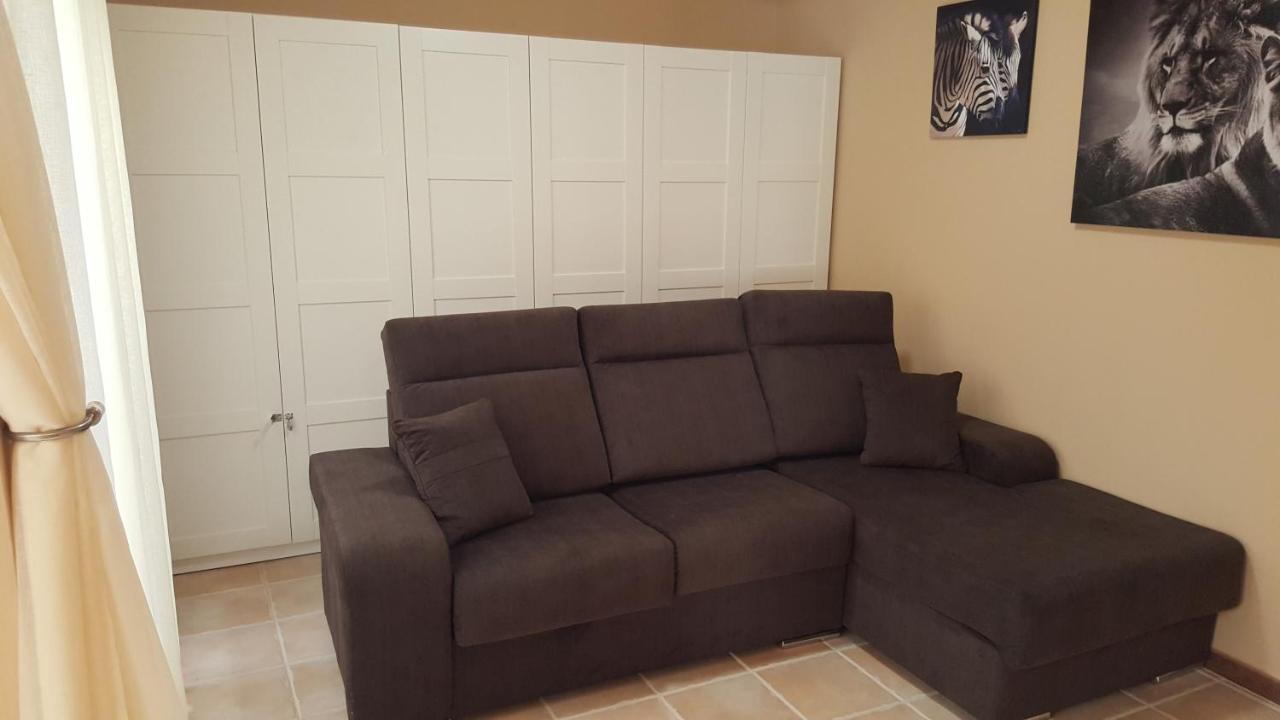 Beautiful, Spacious Villa, Heated Pool, Sleeps Eight, With Quality Furnishings Caleta De Fuste Exterior foto